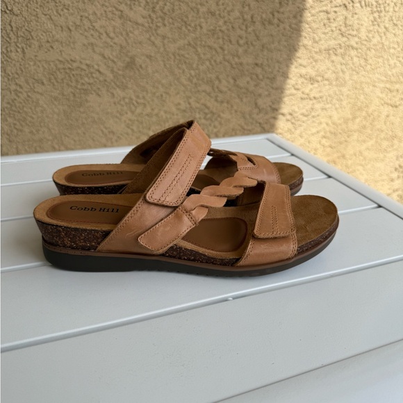 New Cobb Hill by New Balance Women's Brown leather Sandals size 8